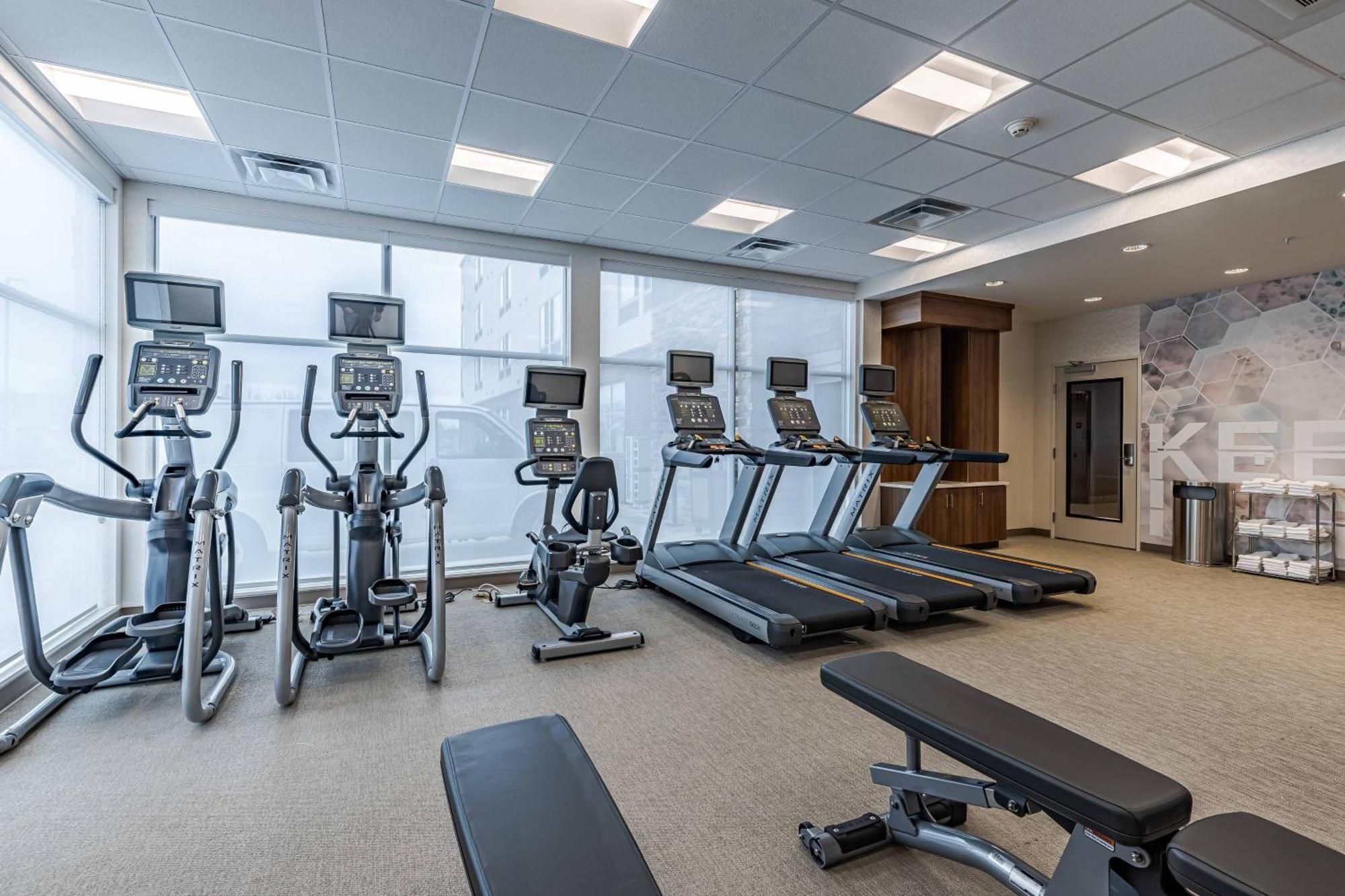 Springhill Suites By Marriott Fort Wayne North Sunnybrook Acres Bagian luar foto